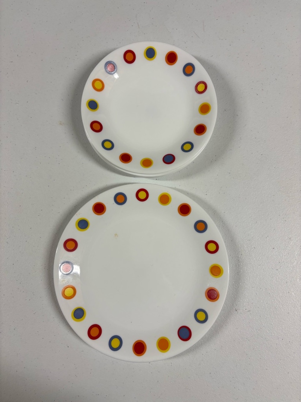 6 vintage Corelli plates